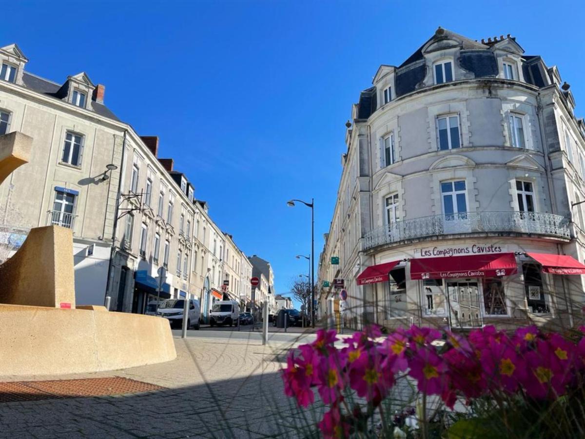 Demeure Rossini Cholet Centre Apartment Exterior foto
